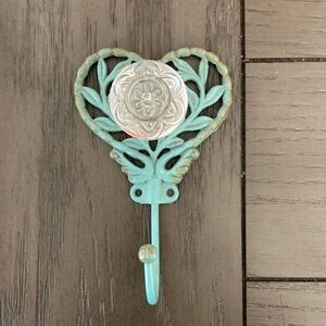 Green Heart‎ Robe Hook